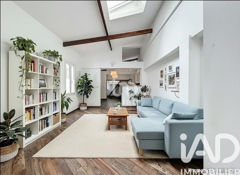 Loft - 102 m² - 3 pièces