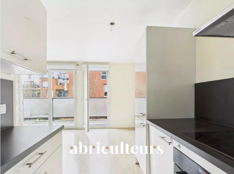 Appartement - 75 m² - 4 pièces