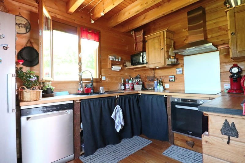 Châlet - 81 m² - 8 pièces