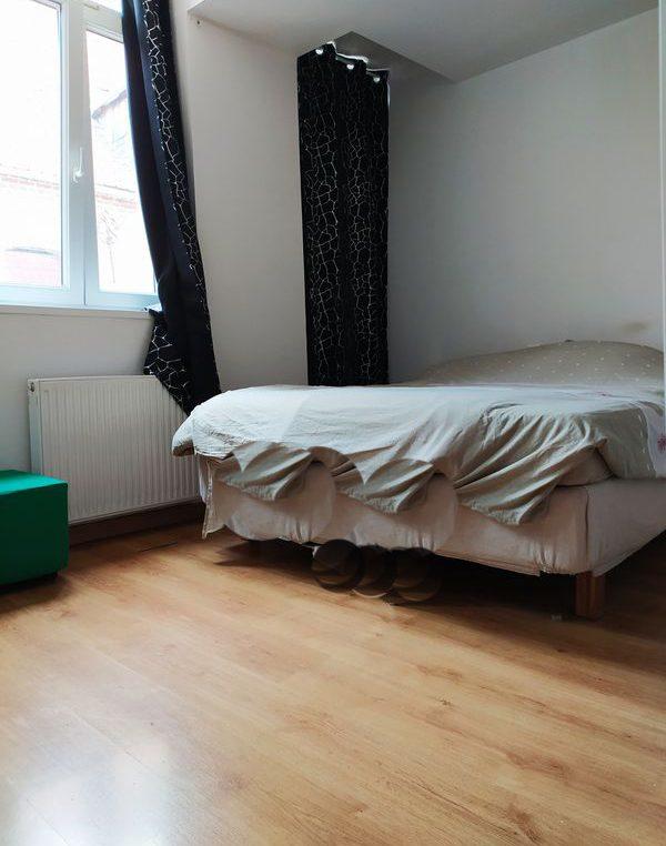 Maison traditionnelle - 145 m² - 9 pièces