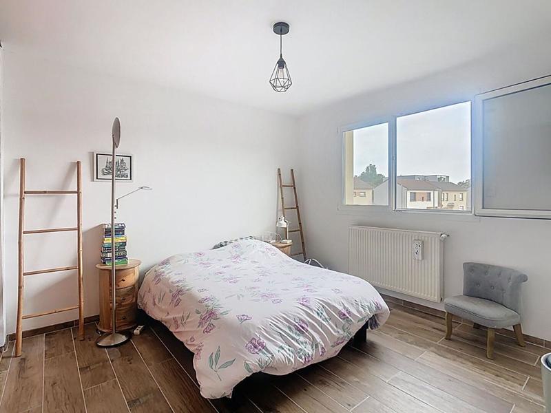 Maison - 180 m² - 7 pièces