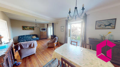 Maison ancienne - 209 m² - 8 pièces