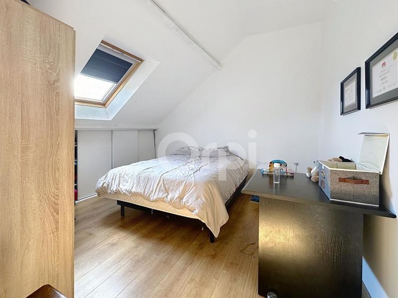 Maison - 203 m² - 6 pièces