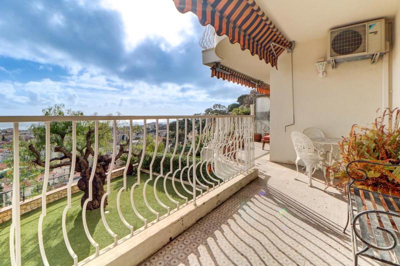 Appartement - 90 m² - 3 pièces