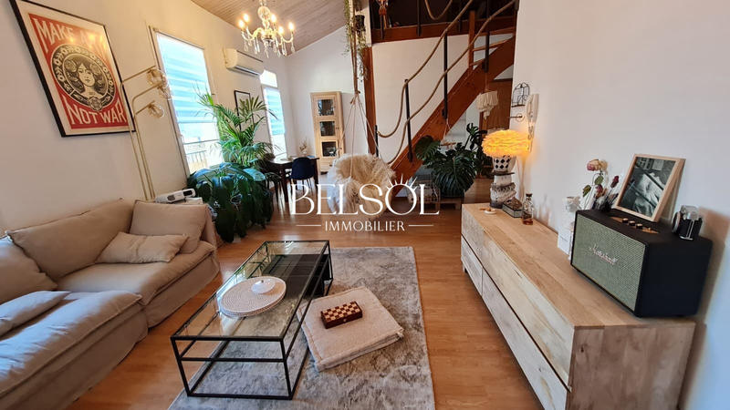 Loft - 75 m² - 3 pièces