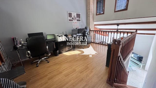 Villa - 198 m² - 10 pièces