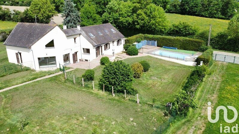 Maison - 240 m² - 9 pièces