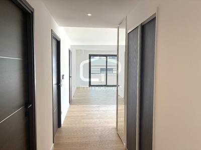 Appartement - 110 m² - 5 pièces