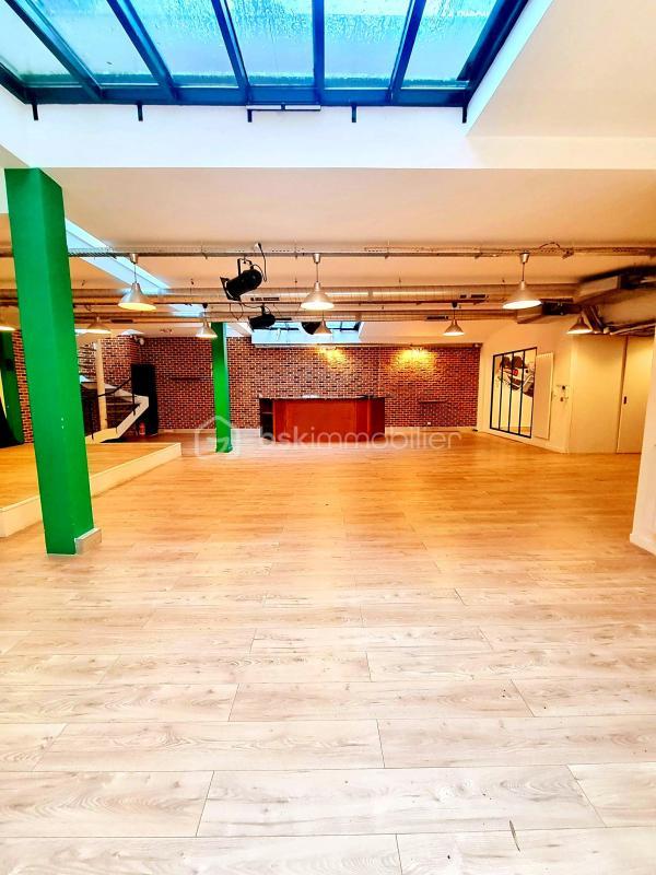 Bureau - 243 m² - 4 pièces