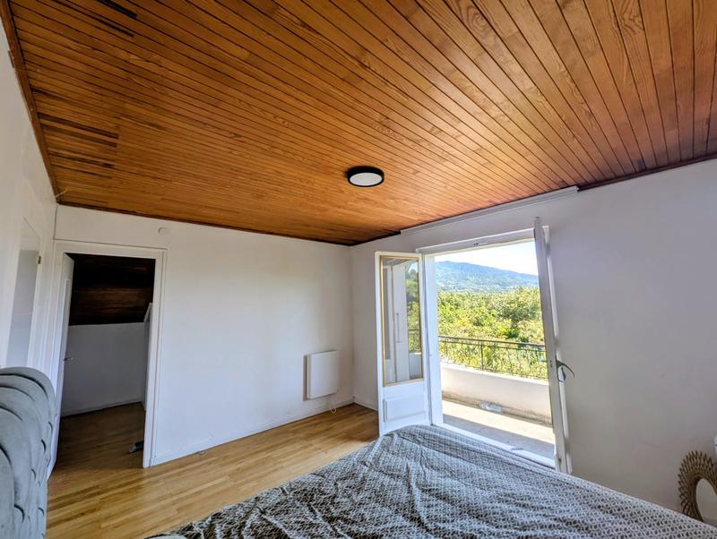 Maison traditionnelle - 145 m² - 7 pièces