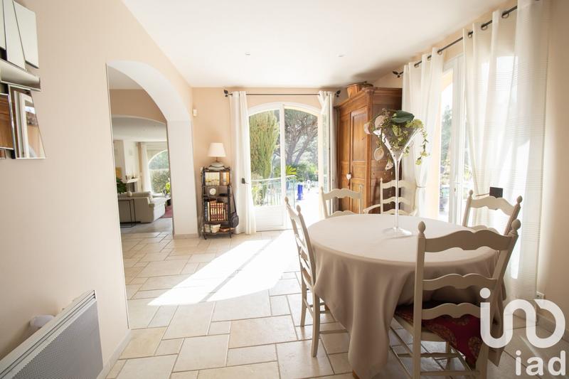 Maison - 205 m² - 6 pièces