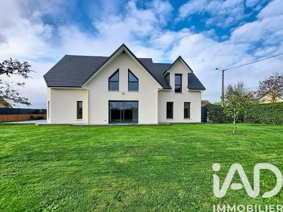 Maison - 205 m² - 8 pièces