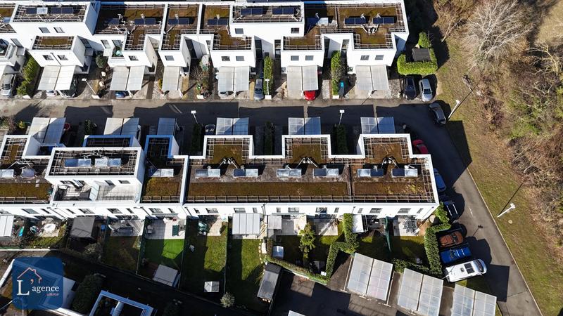 Maison - 94 m² - 4 pièces