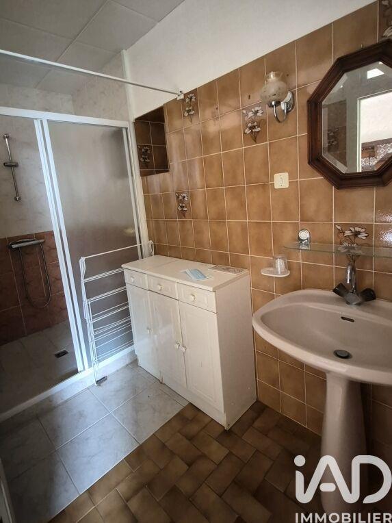 Maison - 211 m² - 6 pièces