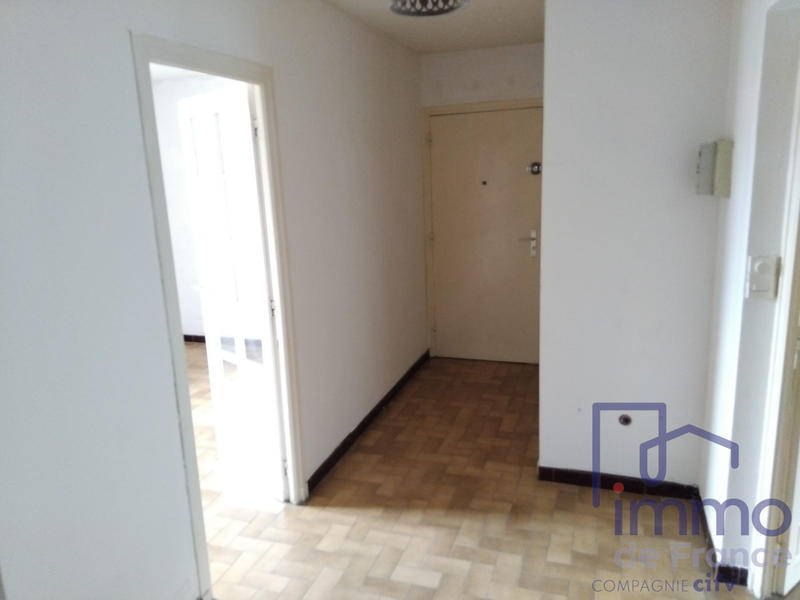 Appartement - 108 m² - 6 pièces