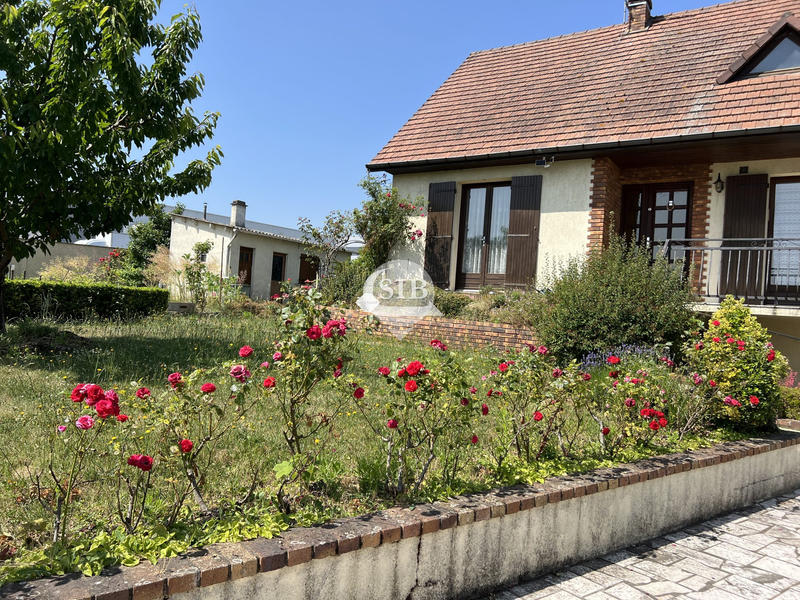 Maison - 110 m² - 5 pièces