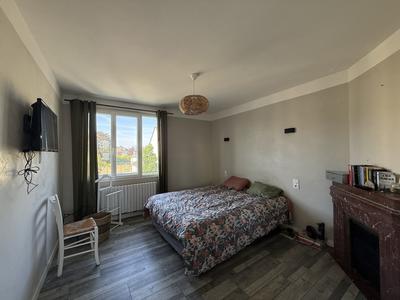 Maison traditionnelle - 120 m² - 6 pièces