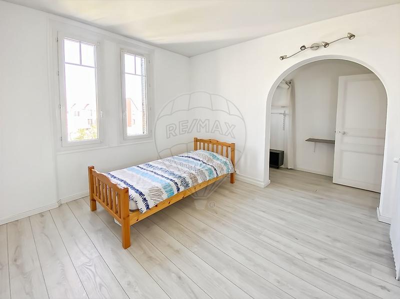 Maison - 147 m² - 6 pièces