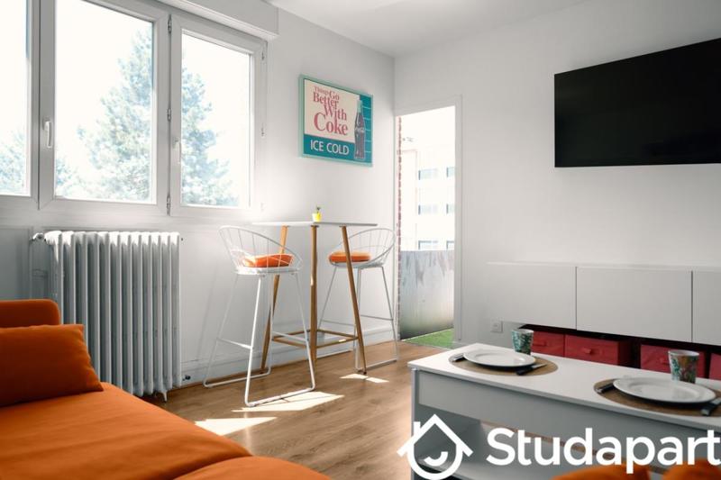 Chambre - 10 m² - 1 pièce