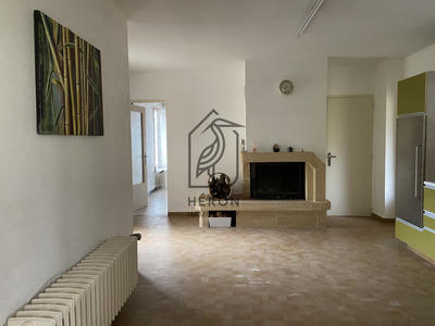 Maison - 197 m² - 6 pièces