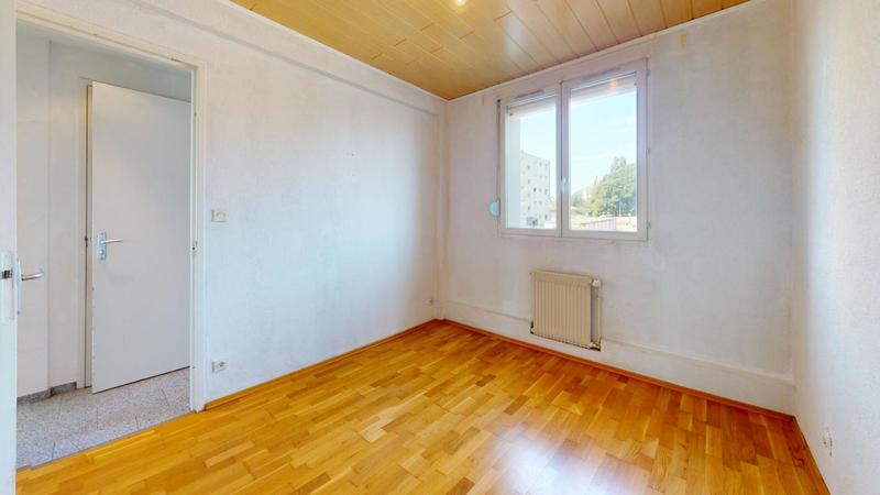 Appartement - 65 m² - 4 pièces