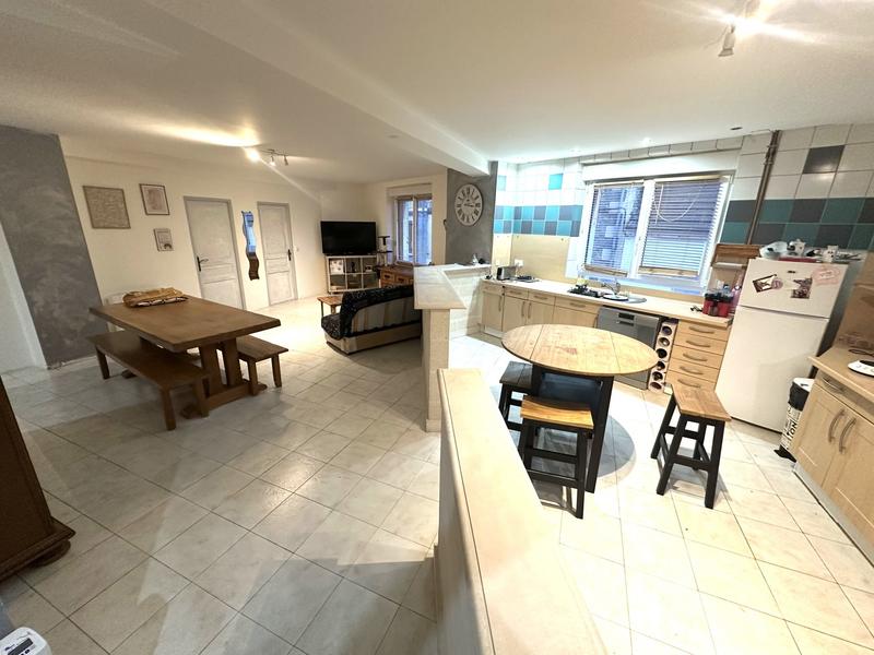 Appartement - 97 m² - 4 pièces