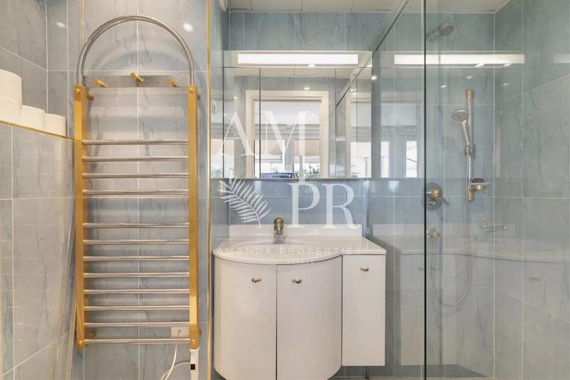 Appartement - 220 m² - 4 pièces