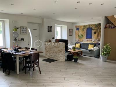 Maison traditionnelle - 116 m² - 5 pièces