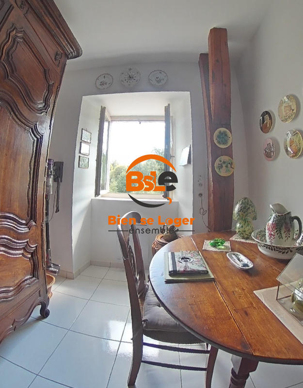 Maison - 282 m² - 11 pièces