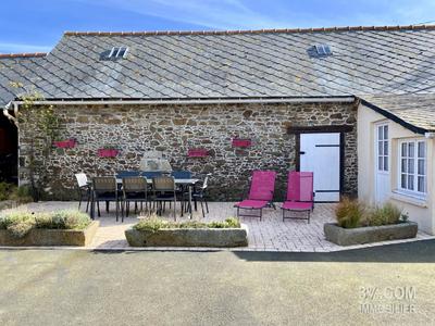 Propriété - 136 m² - 6 pièces