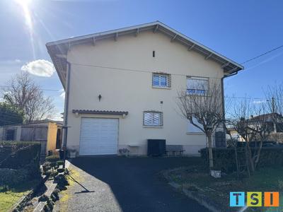 Maison - 217 m² - 7 pièces