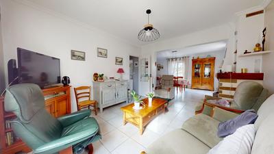 Maison - 160 m² - 8 pièces