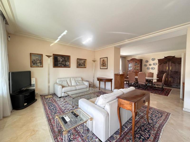 Appartement - 193 m² - 5 pièces