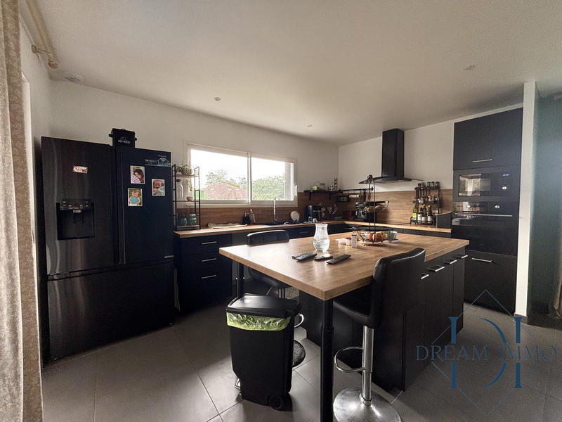 Maison - 101 m² - 4 pièces