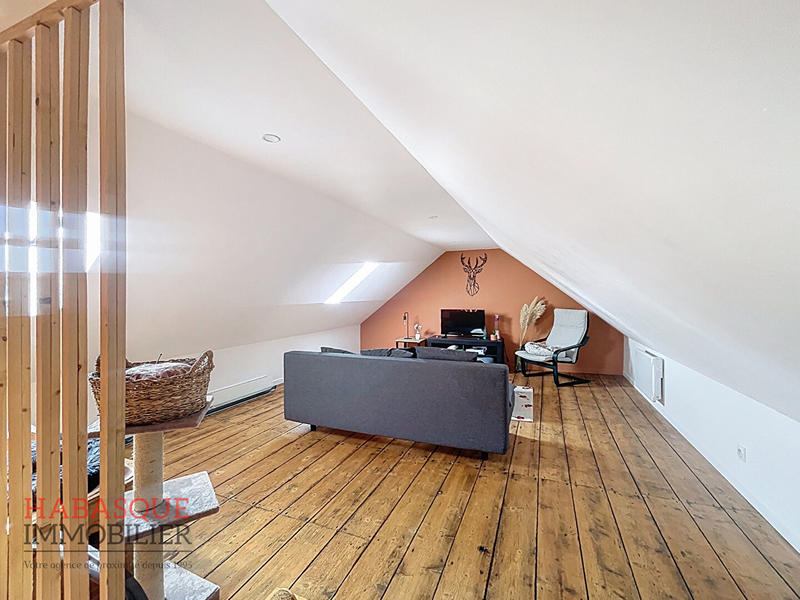 Maison - 77 m² - 6 pièces