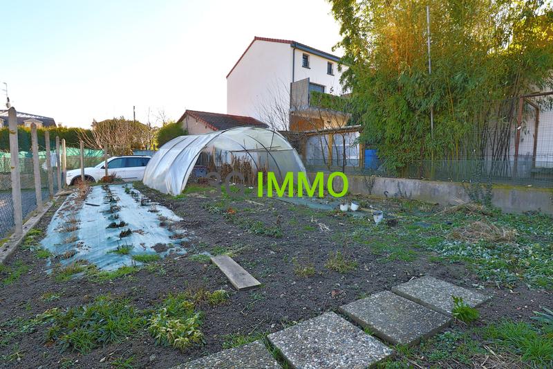 Local commercial - 261 m² - 6 pièces