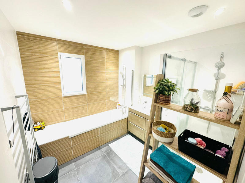 Maison - 148 m² - 6 pièces