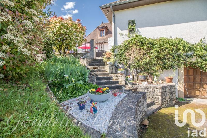 Maison - 215 m² - 7 pièces