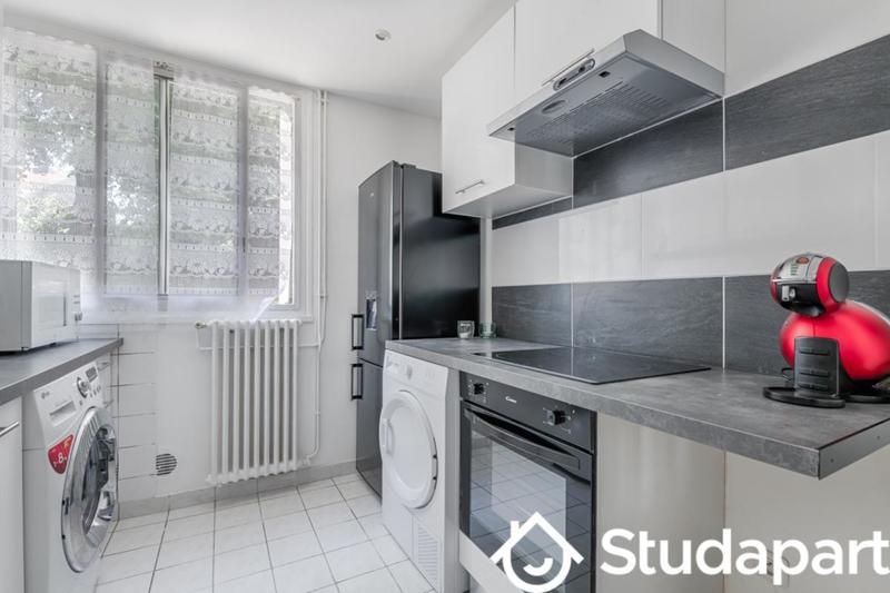 Chambre - 11 m² - 1 pièce