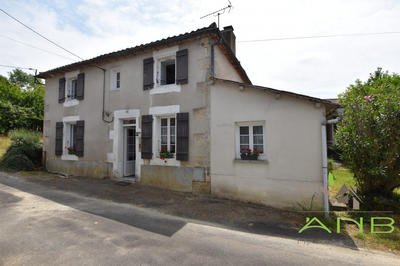 Maison - 80 m² - 4 pièces