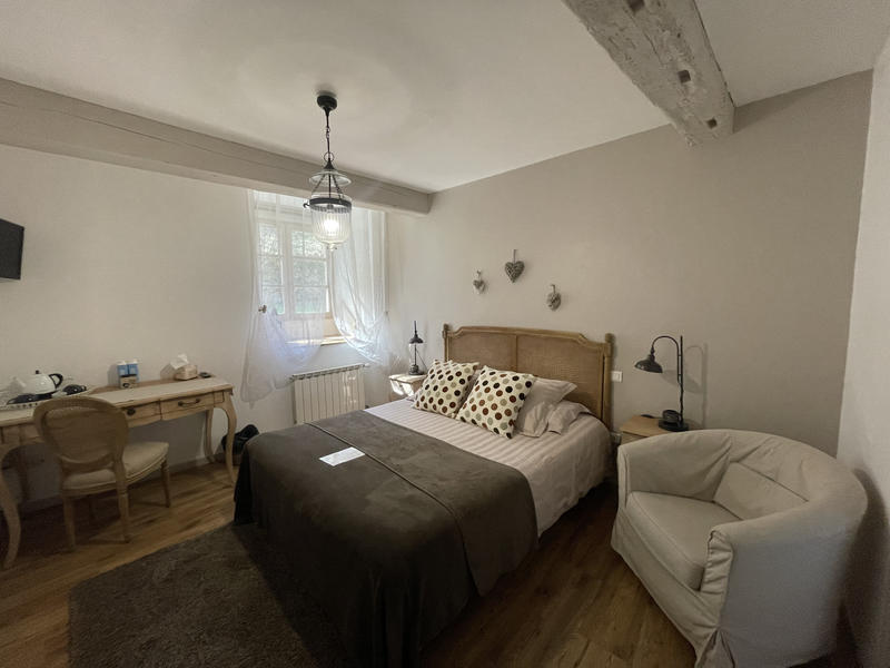 Maison - 700 m² - 22 pièces