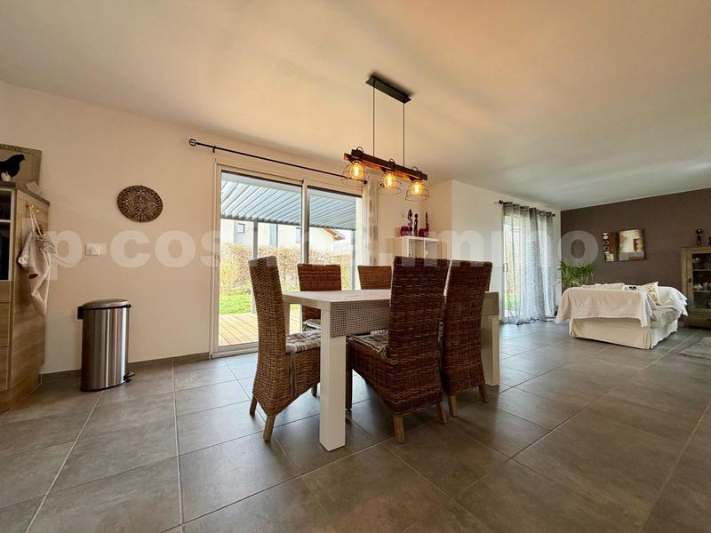 Villa - 165 m² - 6 pièces