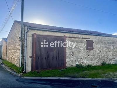 Parking / Garage - 77 m²