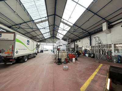 Local d'activités - 8 982 m²