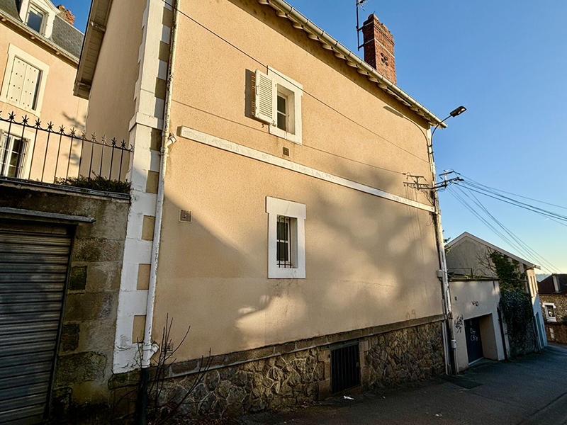 Maison - 105 m² - 5 pièces