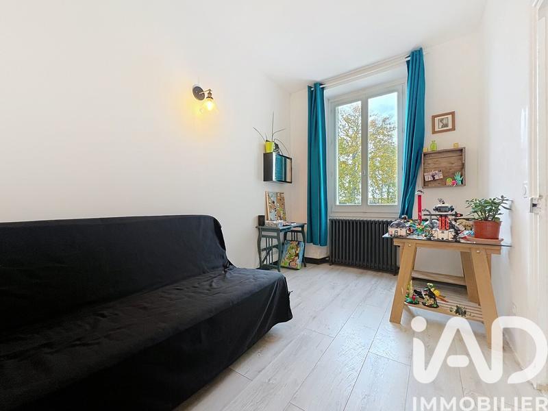 Maison - 241 m² - 7 pièces