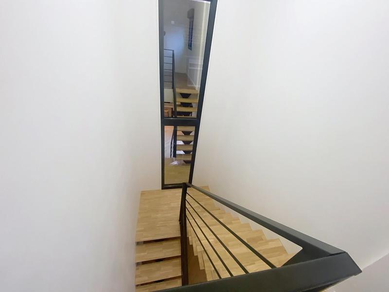 Maison - 95 m² - 5 pièces