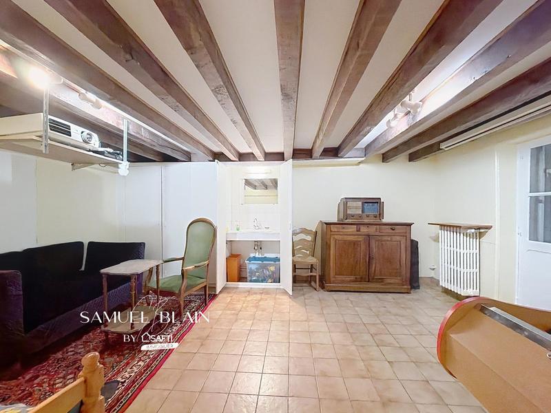 Maison de ville - 200 m² - 9 pièces