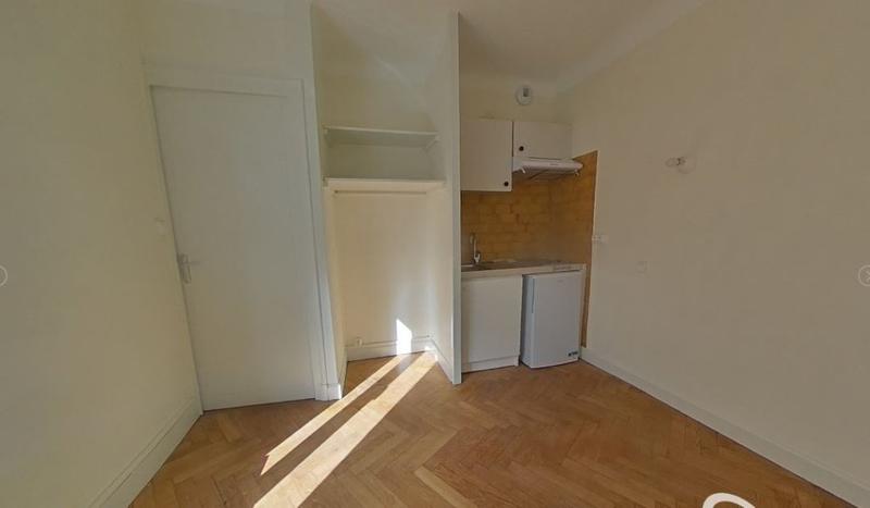Studio - 18 m² - 1 pièce