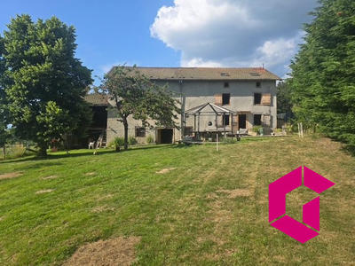 Maison - 136 m² - 3 pièces